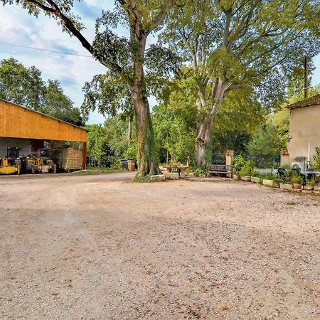 Lovely Home In Arles With Kitchen エクステリア 写真